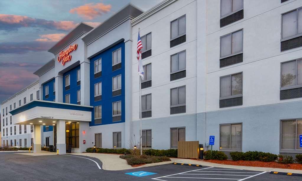 Hampton Inn Haverhill Eksteriør billede