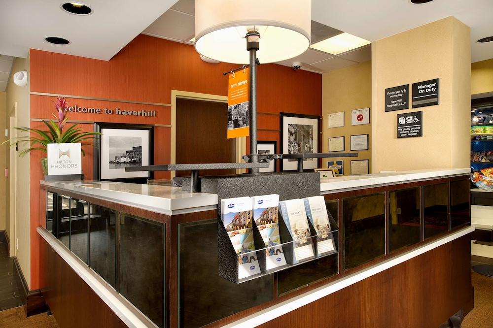 Hampton Inn Haverhill Eksteriør billede