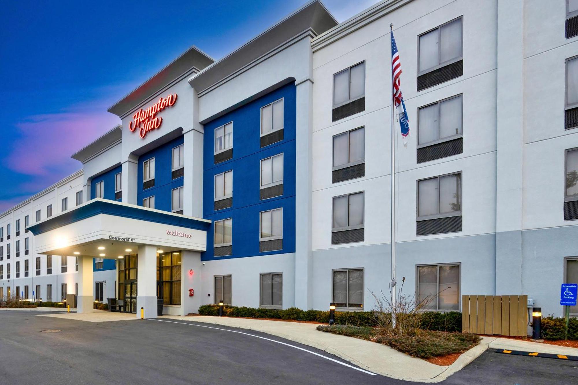 Hampton Inn Haverhill Eksteriør billede