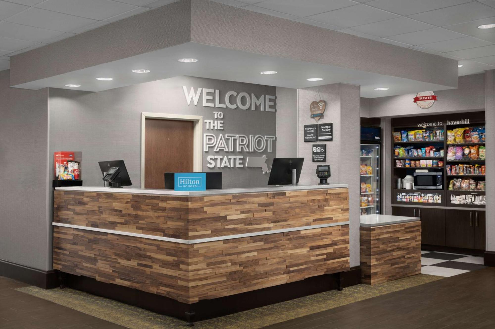 Hampton Inn Haverhill Eksteriør billede