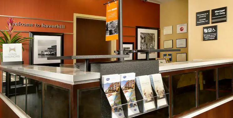 Hampton Inn Haverhill Eksteriør billede